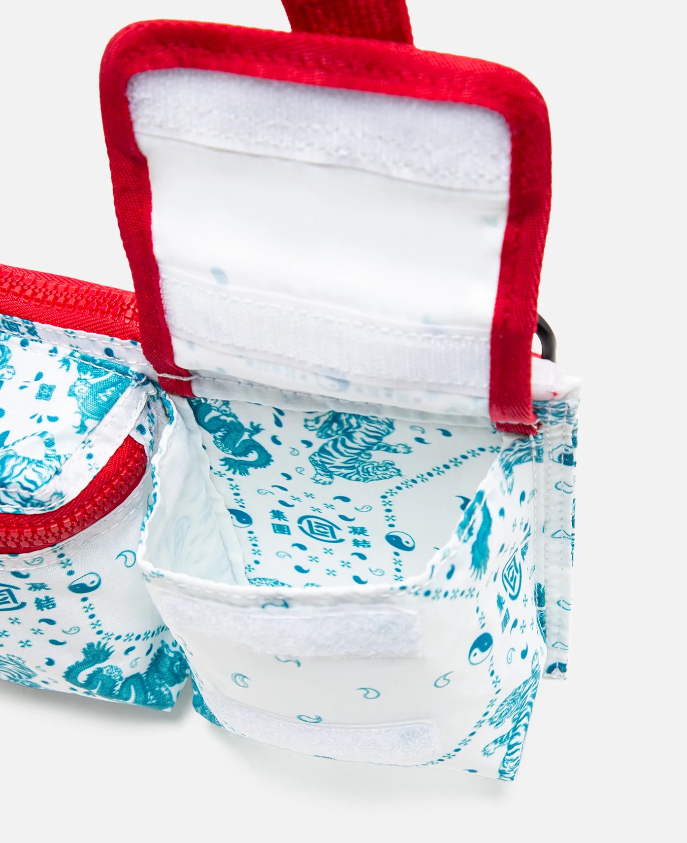 clot-x-ojeito-medium-go-bag-ss22-accessories-white-product-shot-7_1024x1024@2x